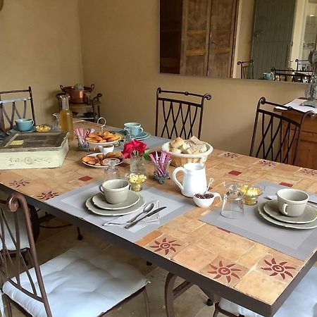 Bed and Breakfast Jardin D'Antan Ansouis Exteriér fotografie