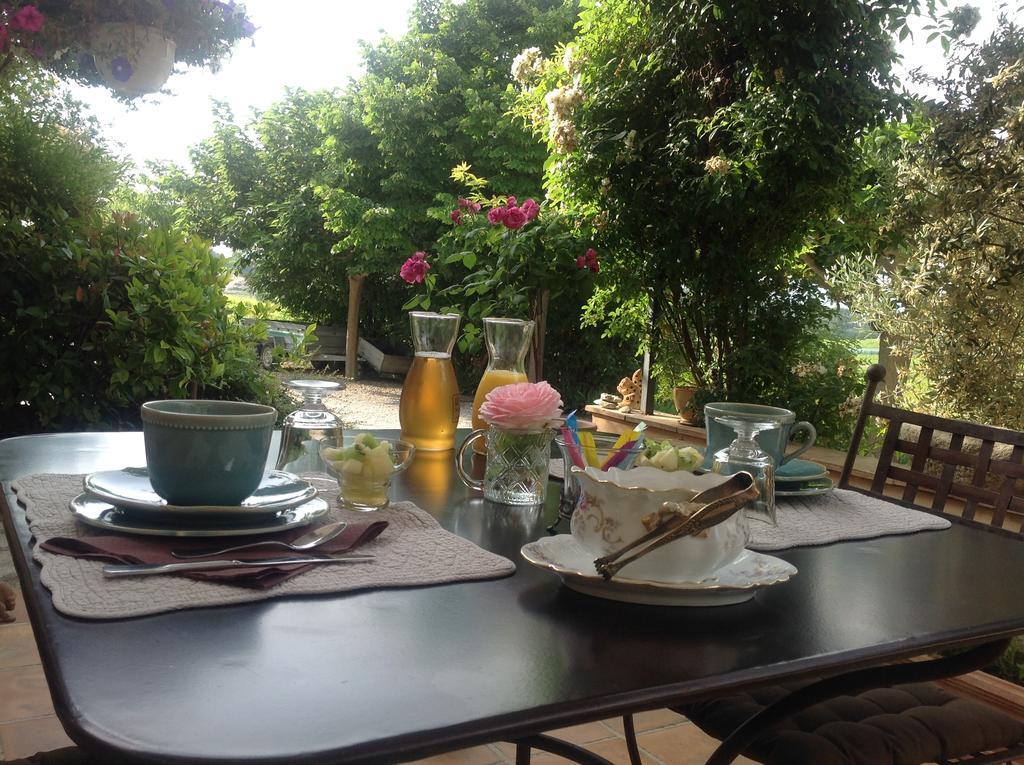 Bed and Breakfast Jardin D'Antan Ansouis Exteriér fotografie